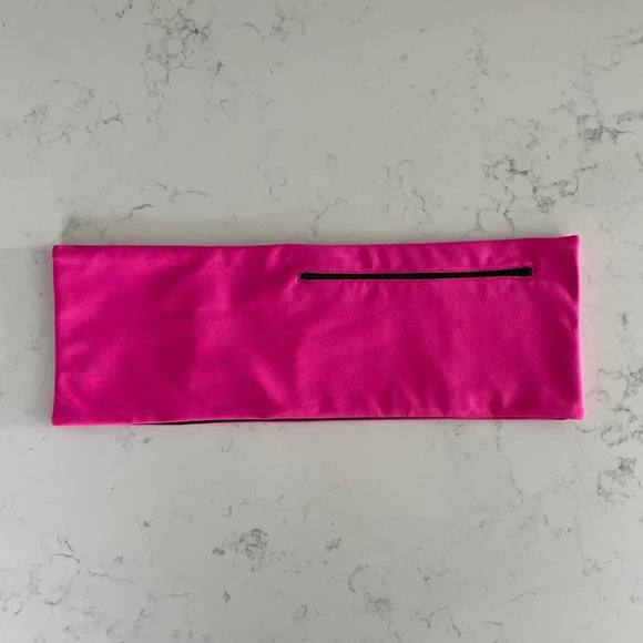 Hipssister Left Coast Sister Hip Pack Poly & Spandex Pink + Black Sz M/L NWOT - Picture 2 of 8